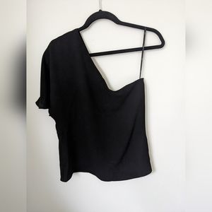 One shoulder top